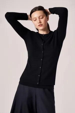 CASHMERE CLASSIC CREWNECK CARDIGAN