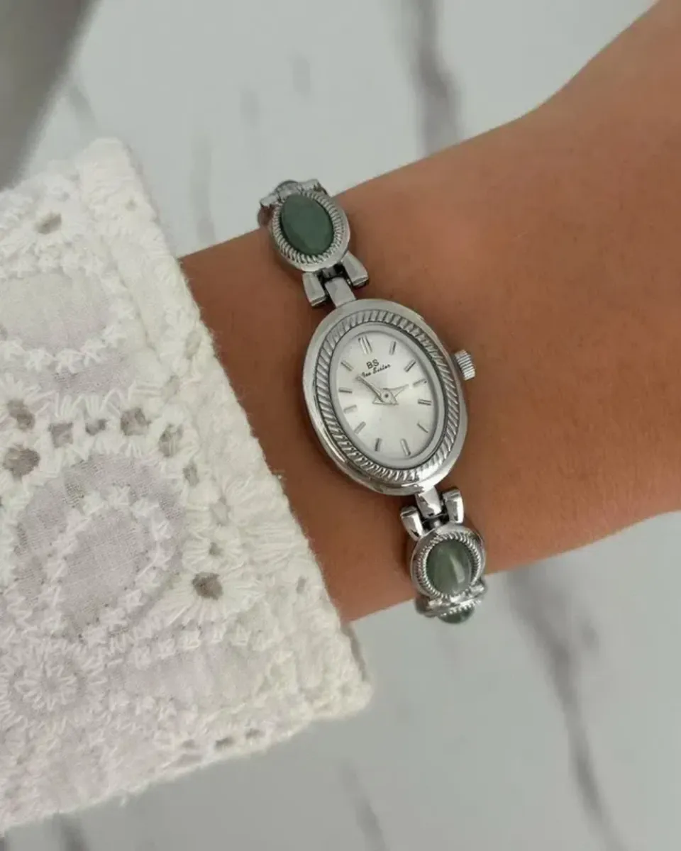 Cettina – Green stone accents – Vintage watch