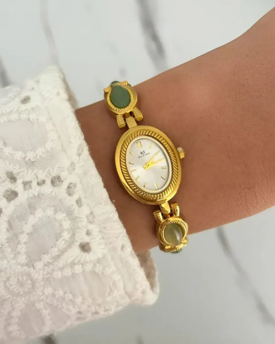 Cettina – Green stone accents – Vintage watch