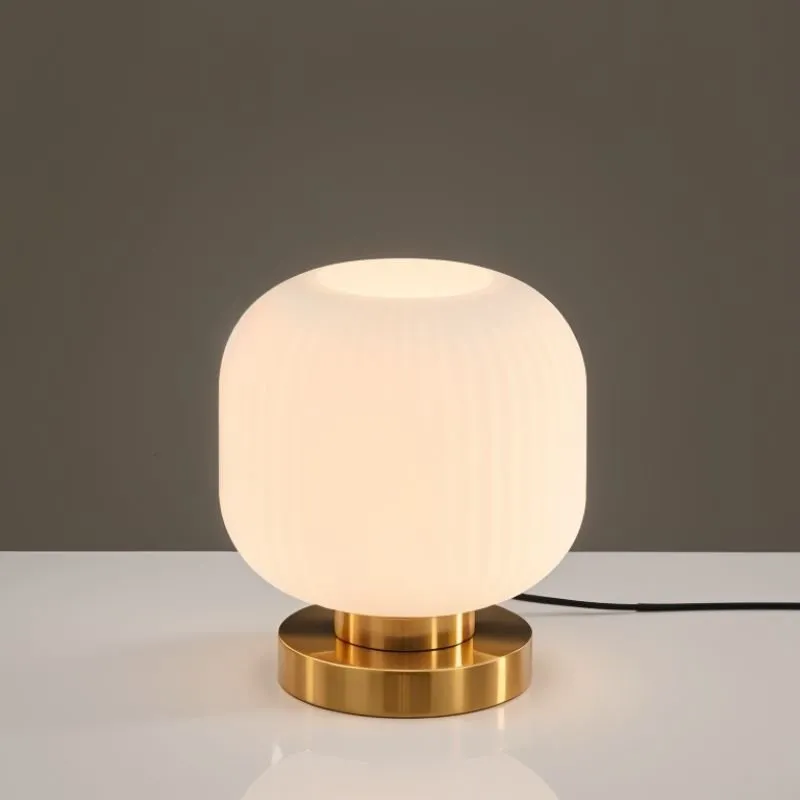 Eclat Table Lamp