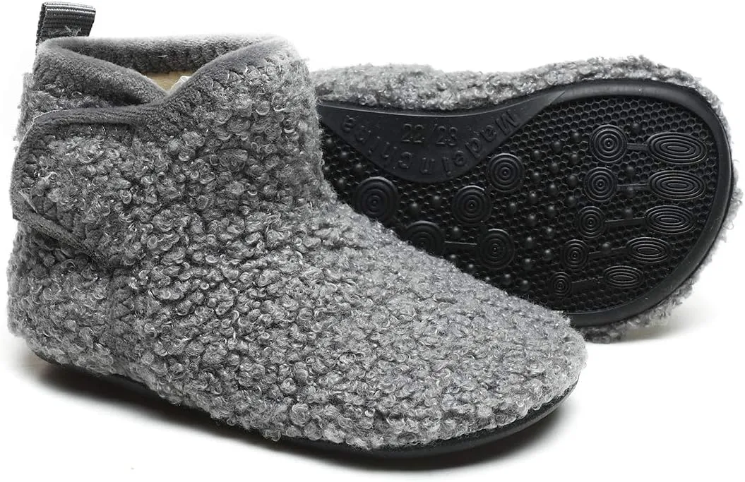 Hayeabi Toddler Kids Lightweight Winter Fuzzy Warm Indoor Outdoor House Slippers Non-Slip Grip Comfy Home Floor Shoes for Boys Girls