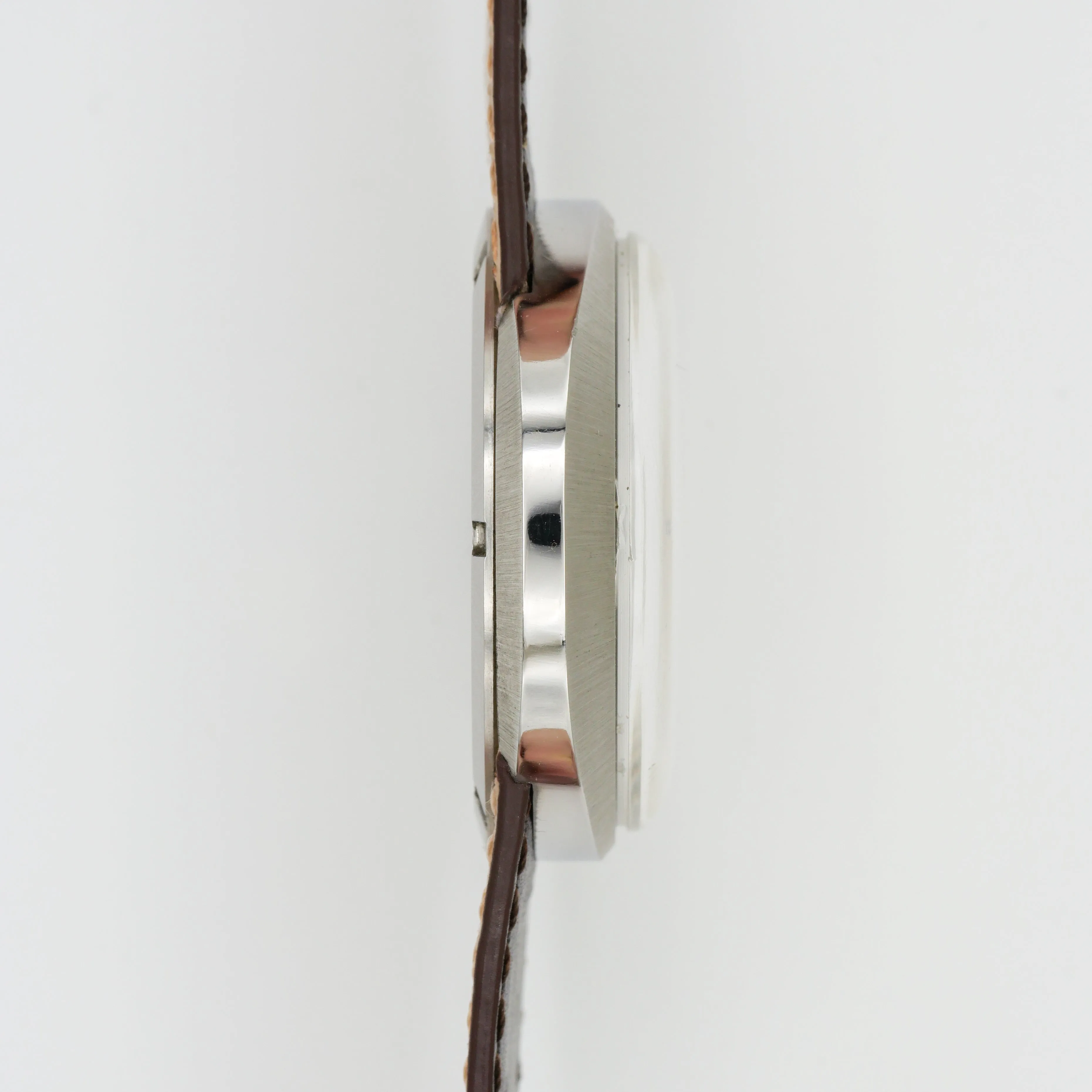 OMEGA DYNAMIC AUTOMATIC TWO-TONE DIAL REF 166.039