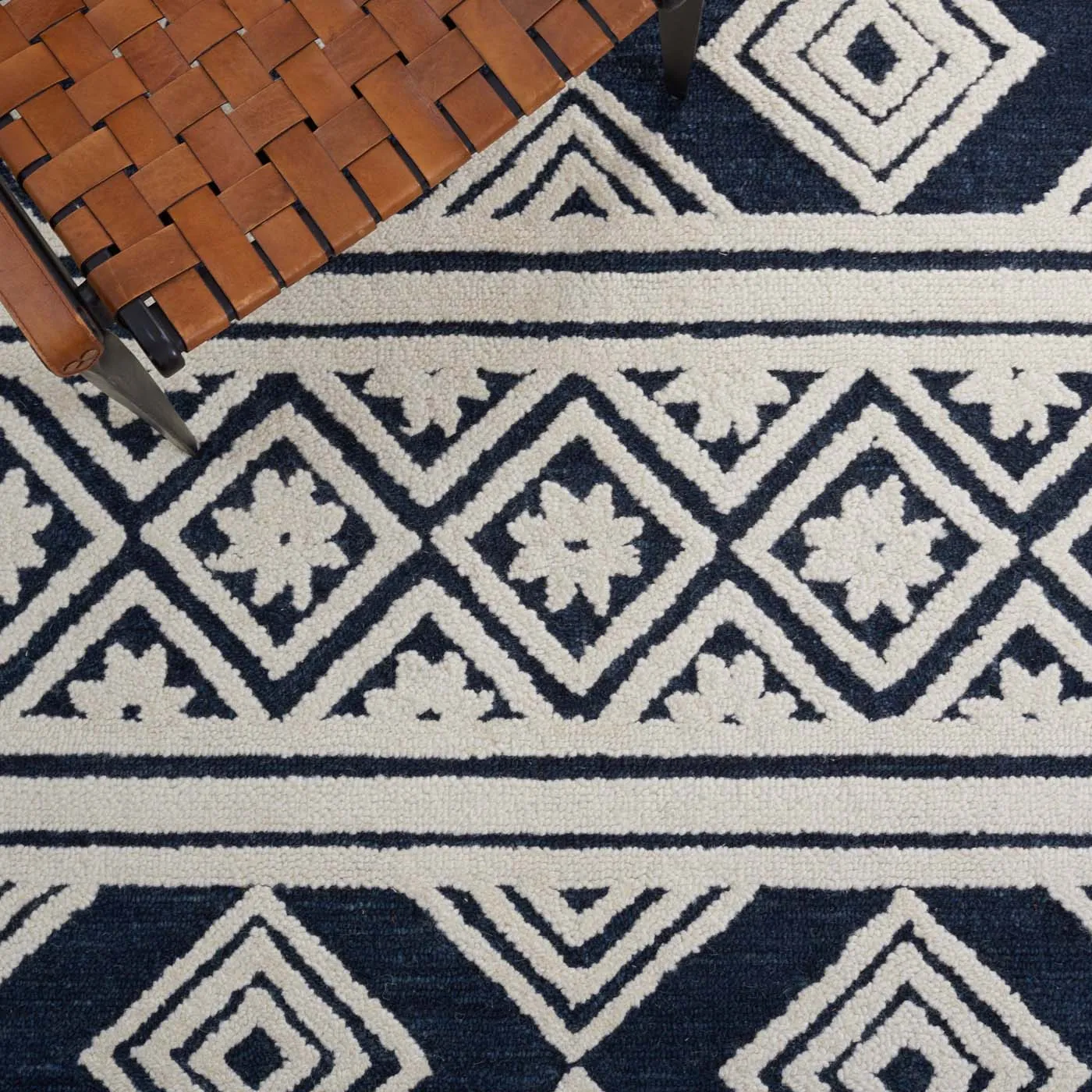 Safavieh Casablanca 377 Rug, CSB377